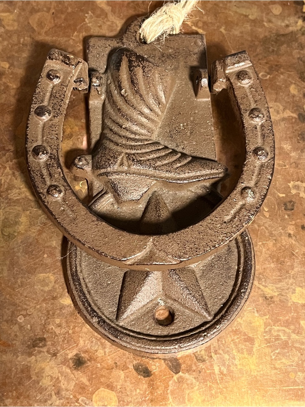 Cast Iron Boot & Horseshoe door knocker in Brown